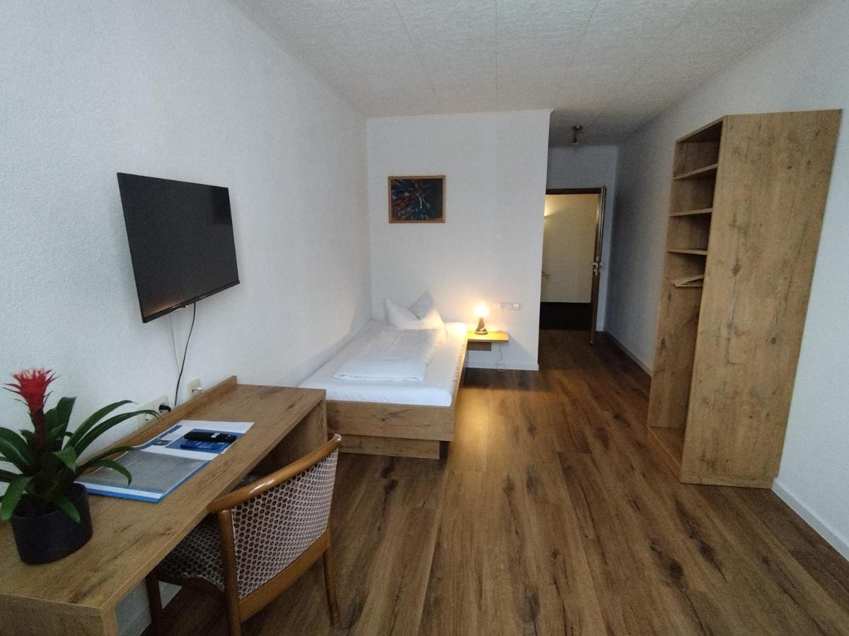 Hotel Sonnenkeller Neu-Ulm Εξωτερικό φωτογραφία