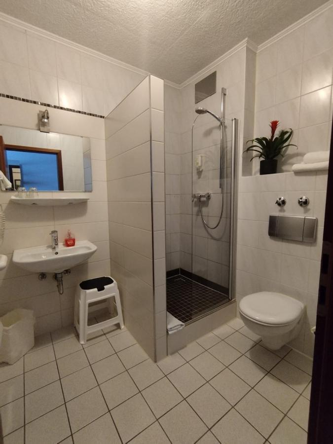 Hotel Sonnenkeller Neu-Ulm Εξωτερικό φωτογραφία